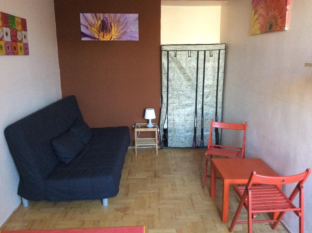 Comedy Apartment Budapest Szoba fotó